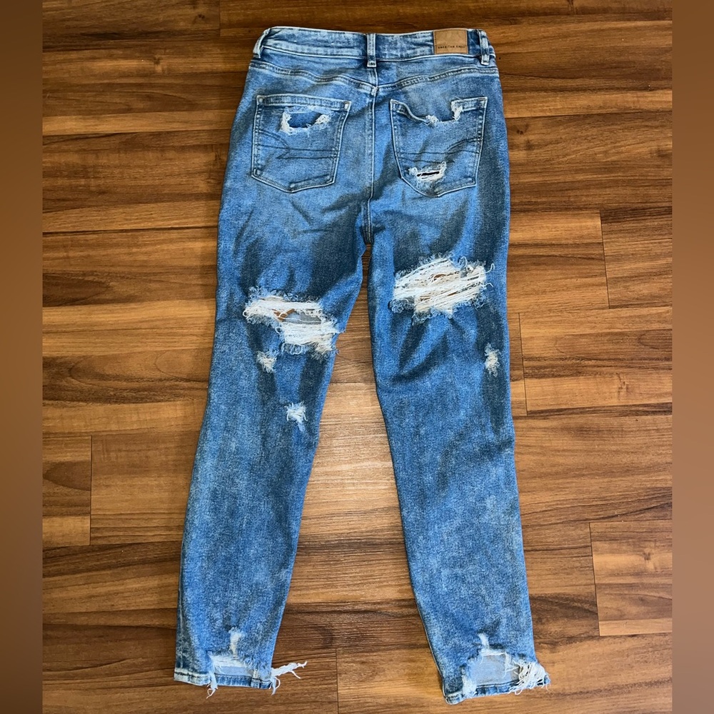 American Eagle Stretch Distressed Mom Jean - size 4 - Picture 5 of 6